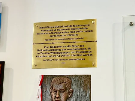 Daxau düşərgəsində azərbaycanlı əsirlərə həsr olunan xatirə lövhəsi açılıb 