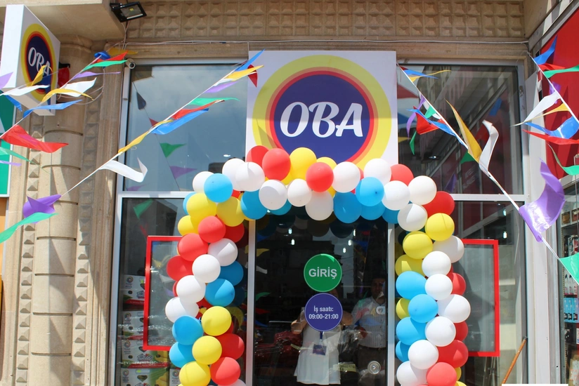 OBA marketin kassasından oğurluq olub
