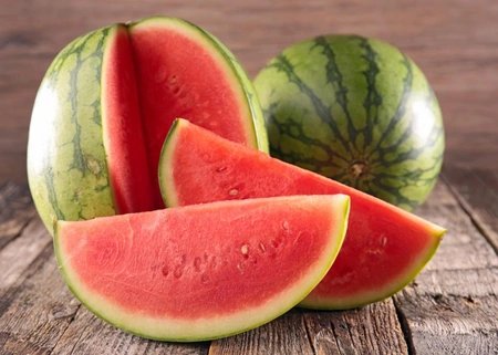 Azerbaijan resumes watermelon exports to Poland