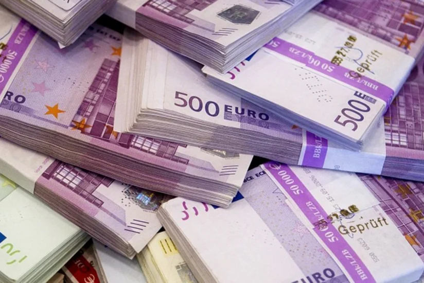Aİ Ukraynaya 1 mlrd. avro kredit ayıracaq