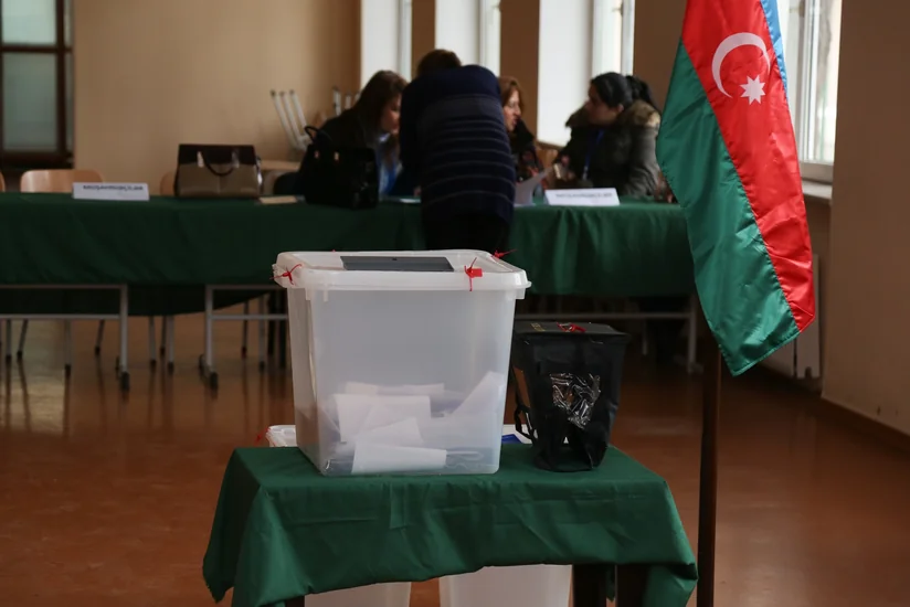 Saat 12:00-a olan seçici fəallığı açıqlanıb:  1 468 205 seçici səs verib