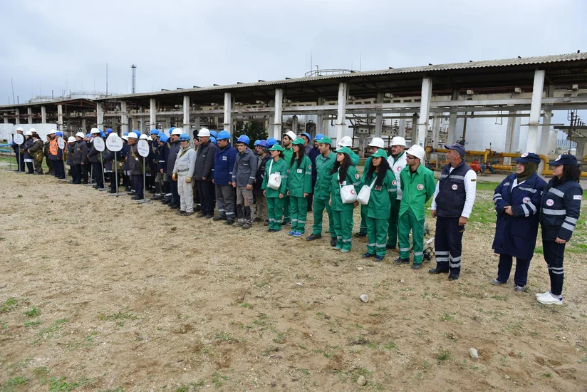 “Azərikimya”nın Etilen-polietilen zavodu ərazisində mülki müdafiə məşqi keçirilib