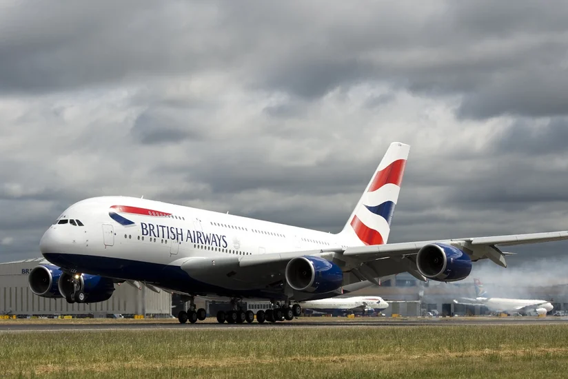 ​British Airways aviaşirkəti xüsusi tariflər təqdim edir