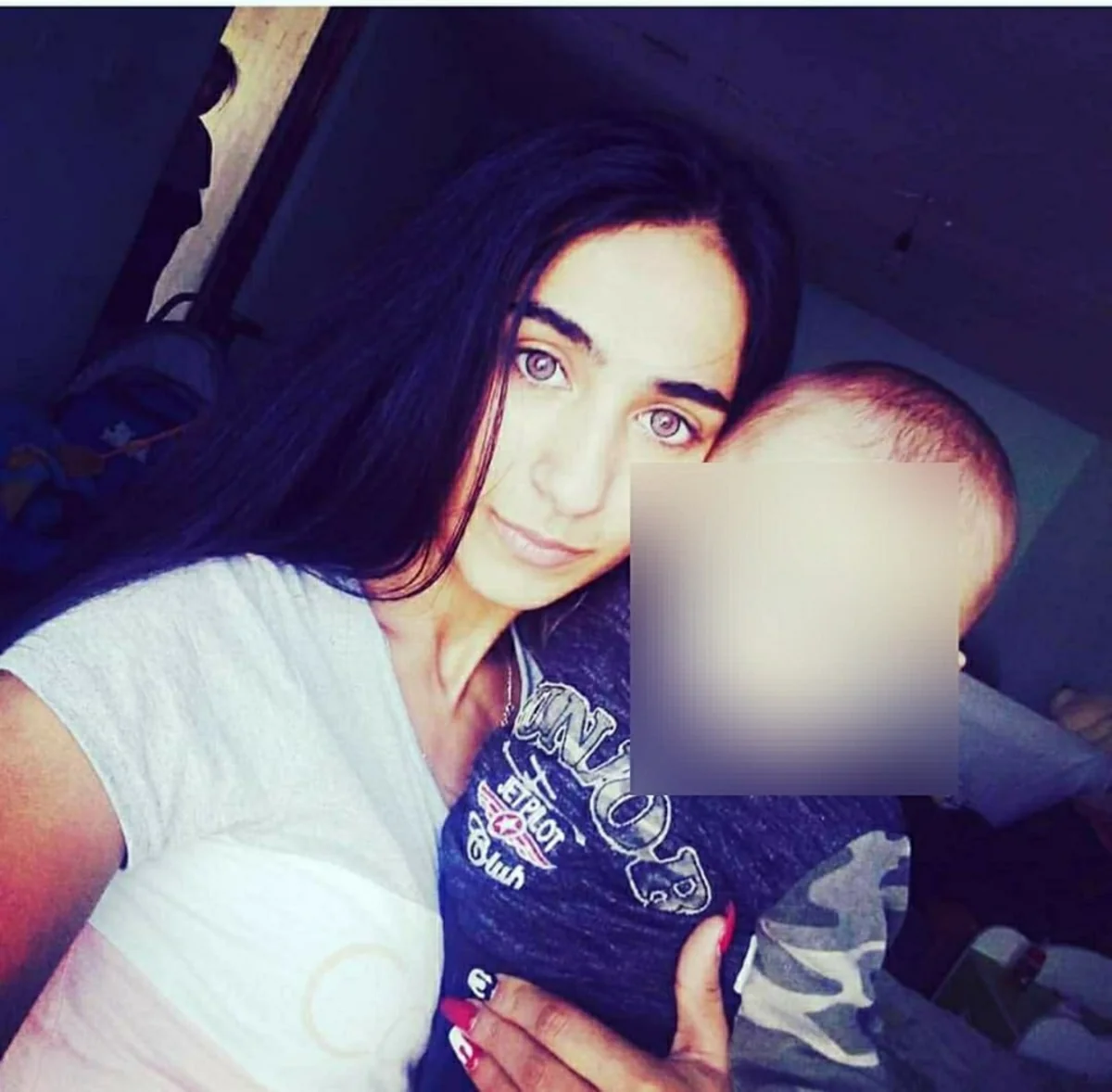 Abşeron sakini qəbiristanlıqda bacısının boğazını kəsərək qətlə yetirib - RƏSMİ AÇIQLAMA