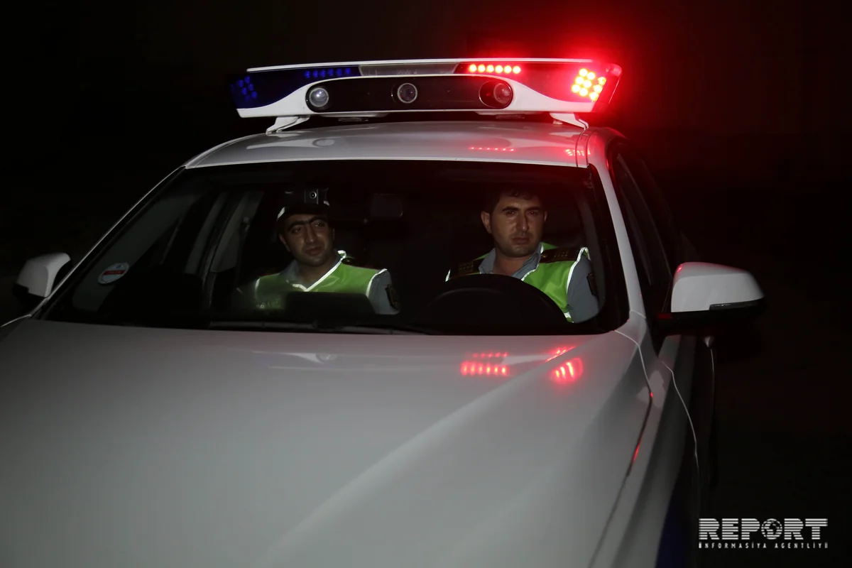 Bakıda yol polisi xəstə sərnişini ölümdən xilas edib - FOTO