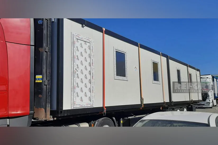 Из Азербайджана в Турцию отправлено еще 5 домов модульного типа