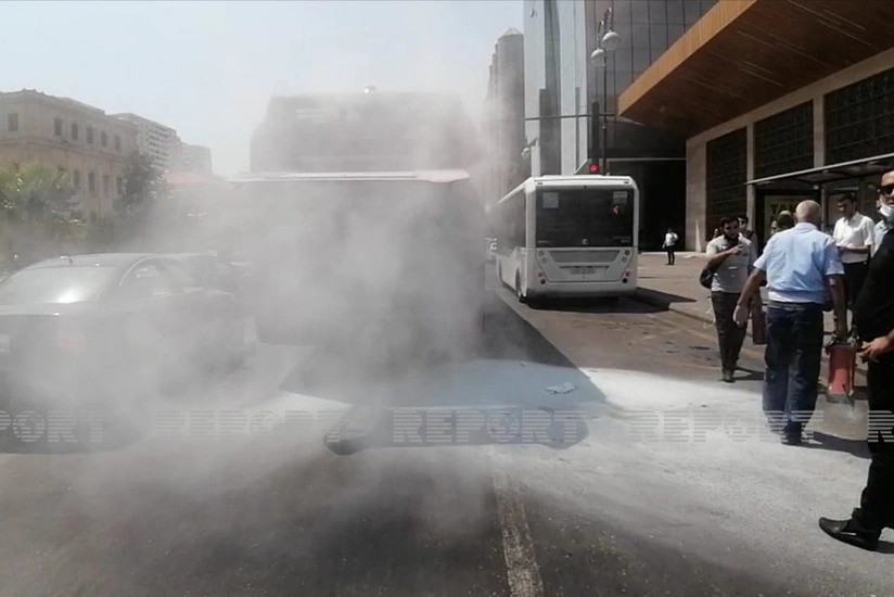BakuBusun avtobusunda yanğın olub, sərnişinlər təxliyə edilib
