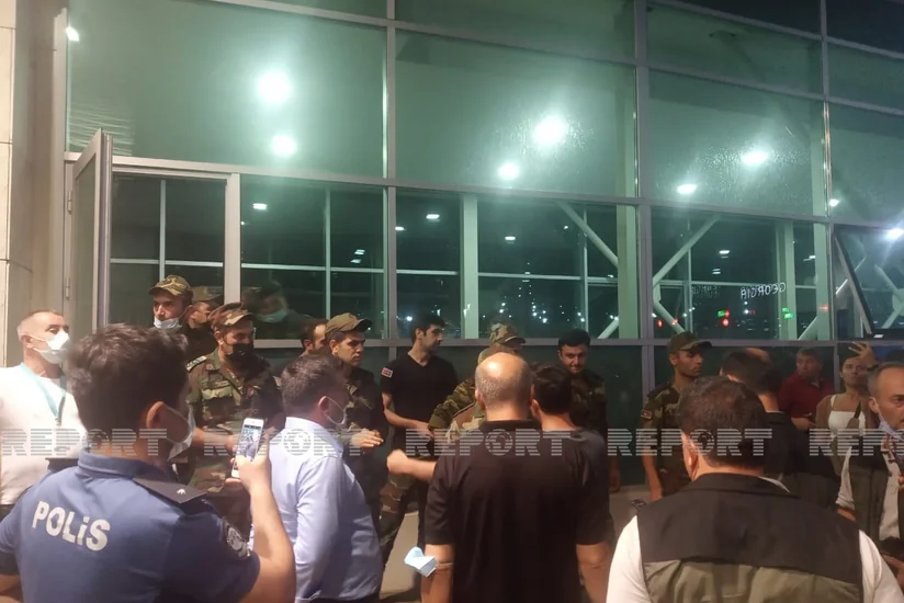 Очередная группа азербайджанских пожарных прибыла в Турцию