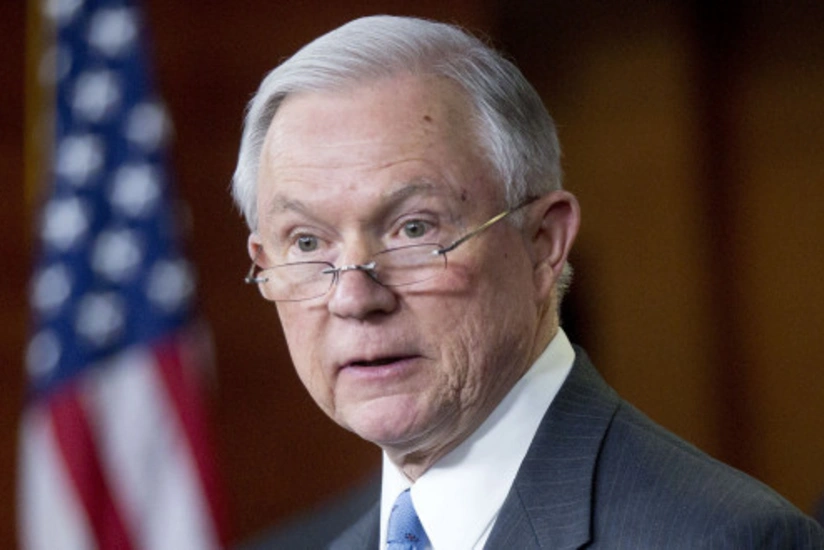 Senator Ceff Seşns ABŞ-ın yeni müdafiə naziri ola bilər