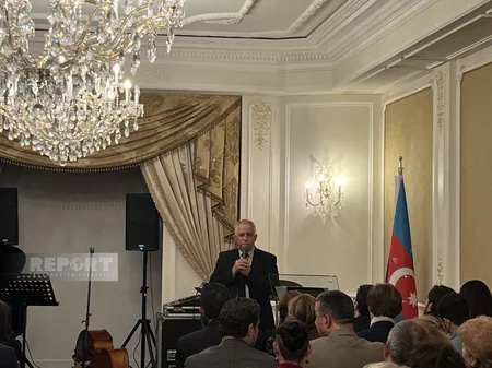 Zəfər Günü Parisdə qeyd edilib