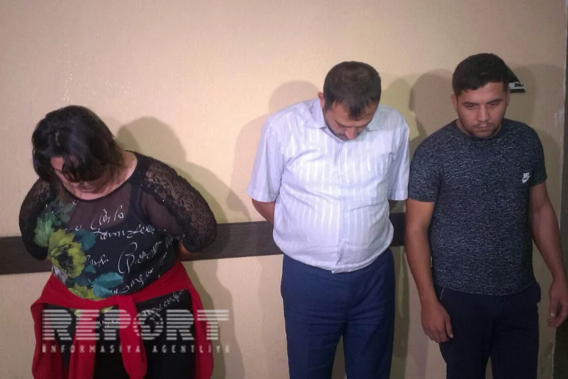 ​Lənkəranda dələduzluqla məşğul olan 3 jurnalist saxlanılıb - FOTO