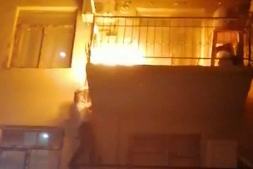 Xırdalanda mənzildə yanğın baş verdi - VİDEO