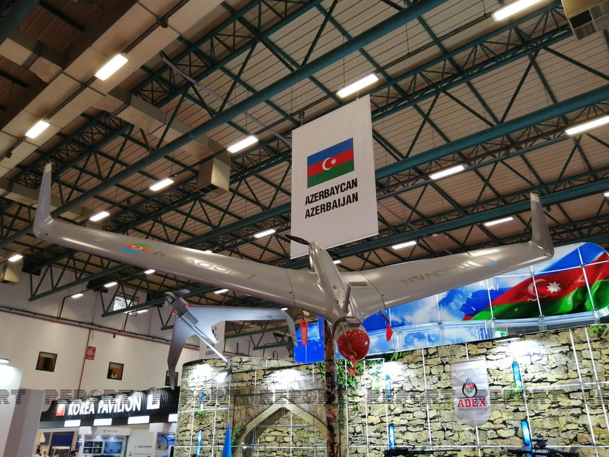 Azerbaijani weapons on display at international exhibition in Turkey