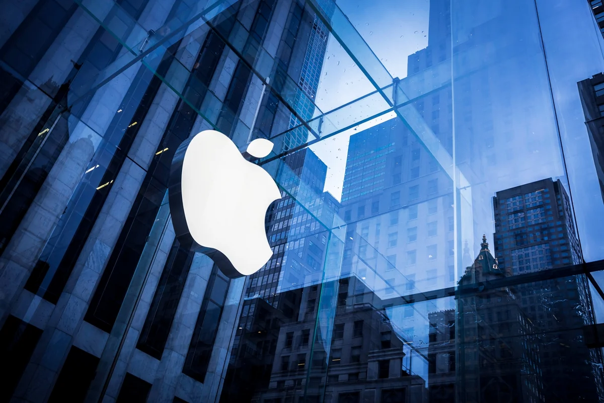 Apple остановила продажи своей продукции и ограничила работу сервисов в России