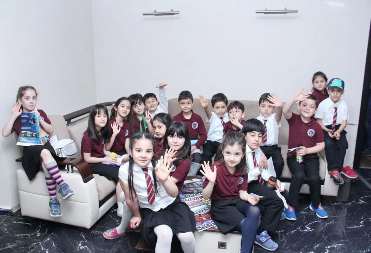 Yaxın 3 gündə metronun bütün stansiya və vaqonlarında səsləndirmələr uşaqların dilindən olacaq - VİDEO