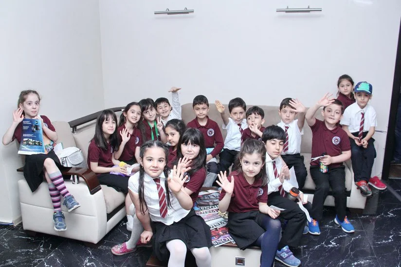 Yaxın 3 gündə metronun bütün stansiya və vaqonlarında səsləndirmələr uşaqların dilindən olacaq - VİDEO