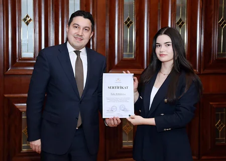 Ali Məhkəmədə fəaliyyətlərini uğurla başa vuran Femida könüllülərinə sertifikatlar verilib