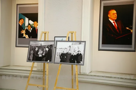 Tbilisidə Heydər Əliyevə həsr olunan fotosərgi açılıb