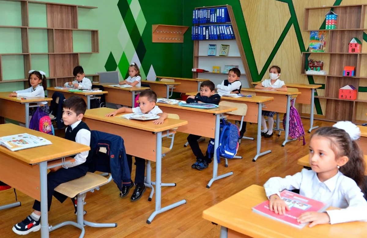 Tədrisi digər dillərdə aparılan bölmələr üzrə məktəb seçiminin tarixi açıqlanıb