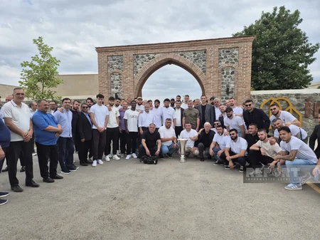 Qarabağ klubunun üzvləri İmarət Kompleksində gedən işlərlə tanış olublar