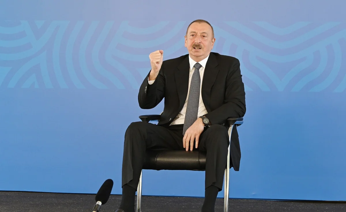 Dövlət başçısı: Ermənistan rəhbərliyi yüzlərlə lənətlə dolu çağırışlar eşidir