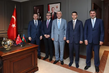 Orxan Məmmədov Türkiyənin ticarət naziri ilə görüşüb