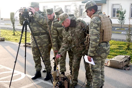 Commander training sessions held with artillerymen