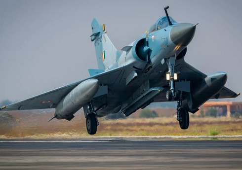 Hindistan təyyarələri Pakistanın üç aviabazasına raket zərbələri endirib
