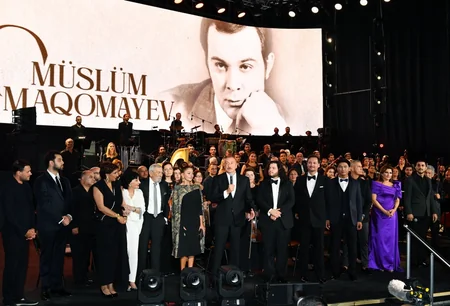 Prezident və birinci xanım Müslüm Maqomayevin xatirəsinə həsr olunan gecədə iştirak edib