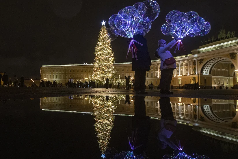В Санкт-Петербурге отменены новогодние мероприятия