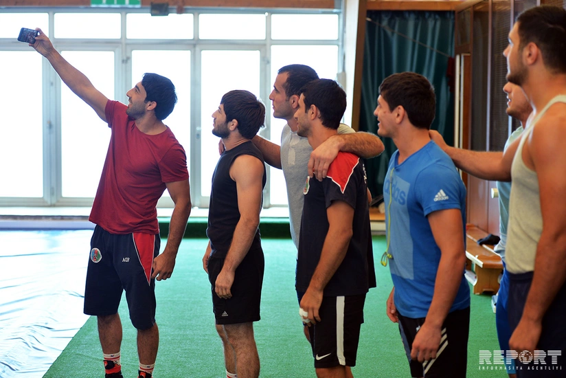 Azərbaycanın sərbəst və yunan-Roma güləşi üzrə yığma komandalarının açıq məşqi keçirilib - FOTOREPORTAJ