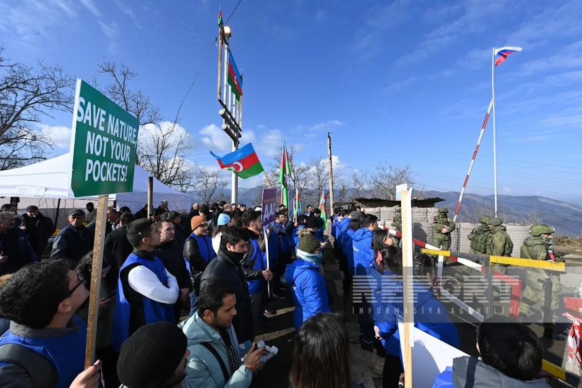 Number of protesters on Shusha-Khankandi road growing 