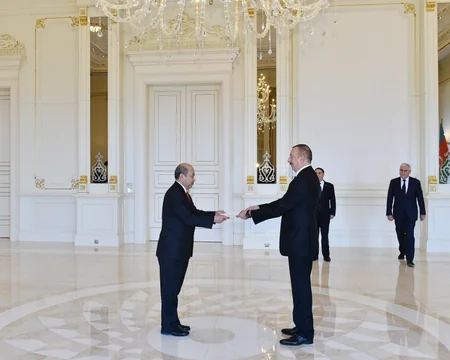 Prezident İlham Əliyev 4 ölkənin yeni səfirinin etimadnaməsini qəbul edib
