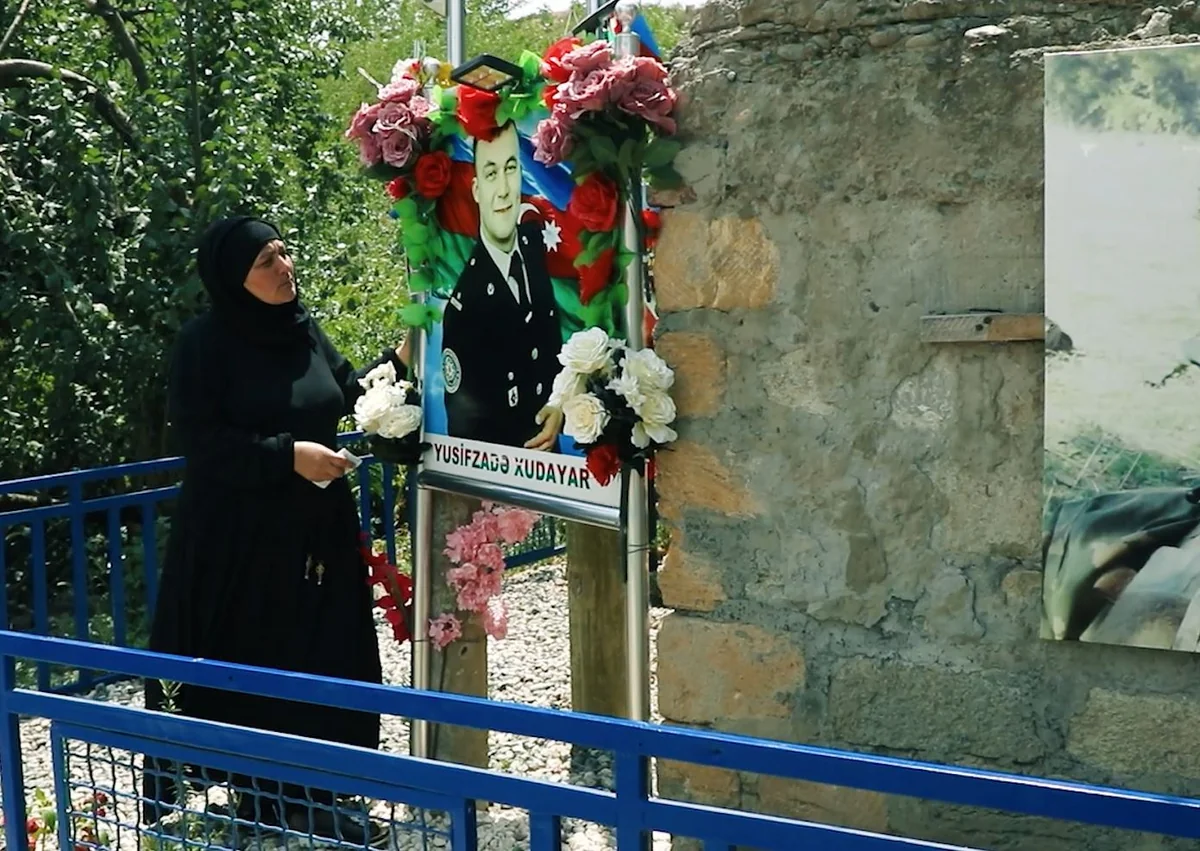 Xudayar Yusifzadənin anası oğlunun şəhid olduğu yerə gedib