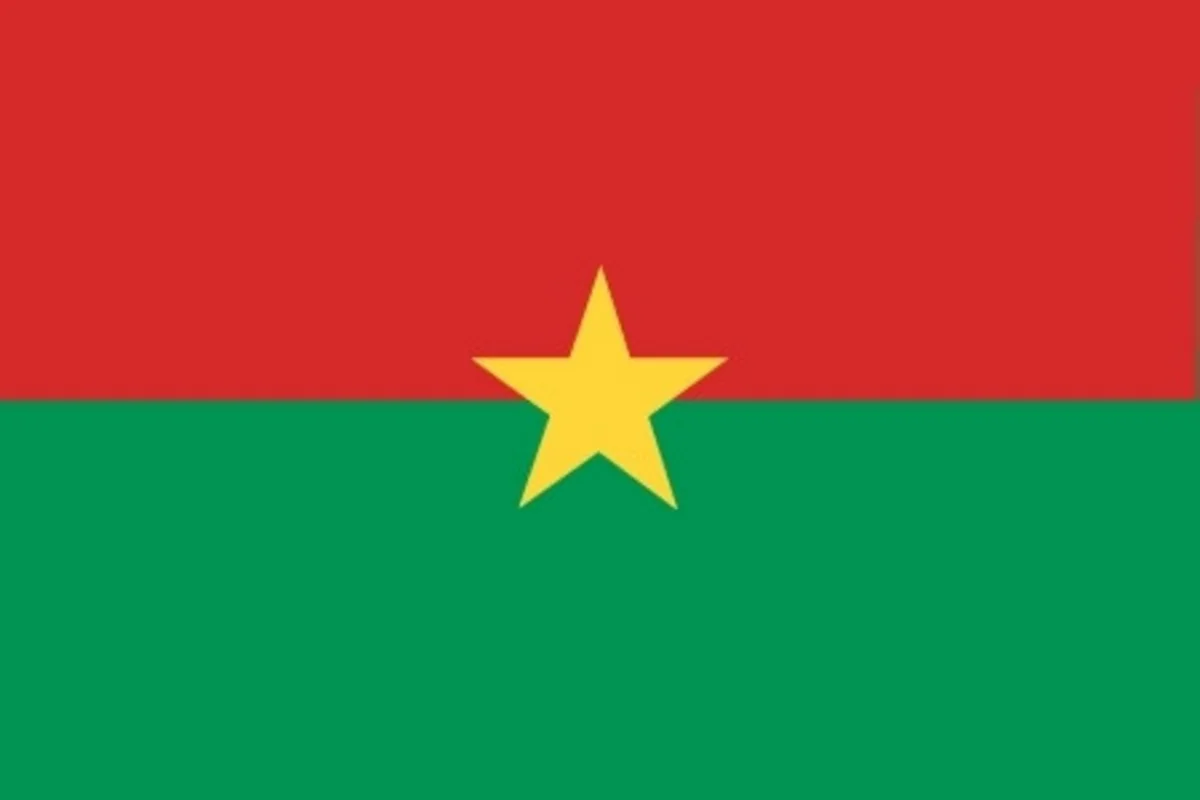 Burkina-Fasoda polkovnik İsaak Zida hakimiyyəti ələ keçirib