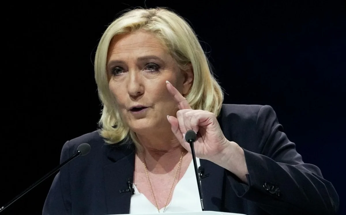 Le Pen: Avropa İttifaqı Böyük Britaniyadan daha pis şərtlər əldə edib