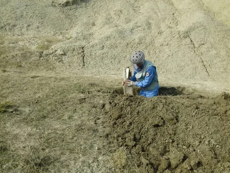 Xızının Məşədi Həsən kəndində 28 ədəd partlamamış hərbi sursat aşkar edilib