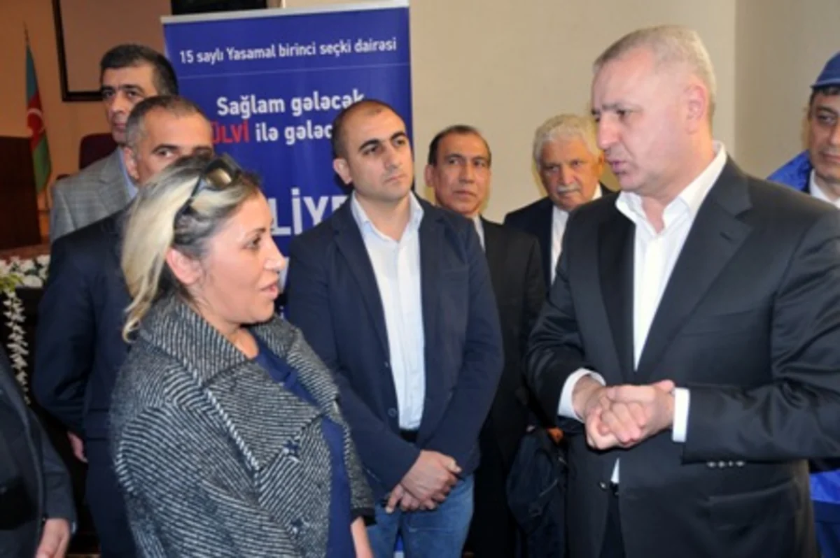 Yasamal seçiciləri: Birmənalı olaraq Ülvi Quliyevə səs verəcəyik - FOTO