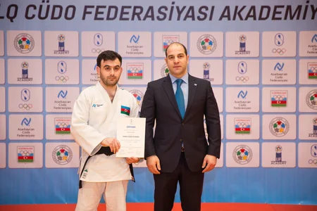IJF Akademiyasının proqramında iştirak edən məşqçilərə sertifikatlar təqdim olunub