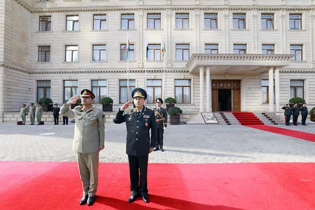 Azərbaycan ilə Pakistan arasında hərbi əməkdaşlıq məsələləri müzakirə edilib