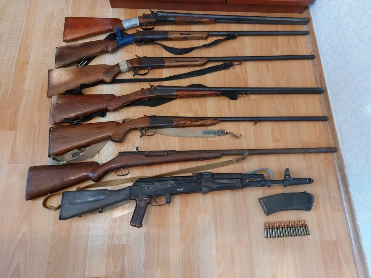 Şirvanda məişət tullantıları poliqonundan avtomat tapılıb 