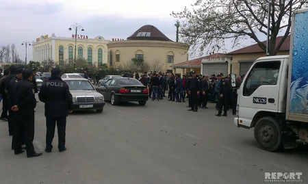 ​Lənkəranda ölüm hadisəsi baş verən küçənin sakinləri piyada keçidi və işıqfor tələb edib - FOTO