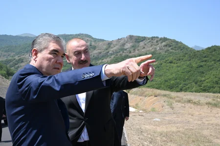 President Ilham Aliyev and Gurbanguly Berdimuhamedov pose for photo against backdrop of Dashalty village in Shusha district