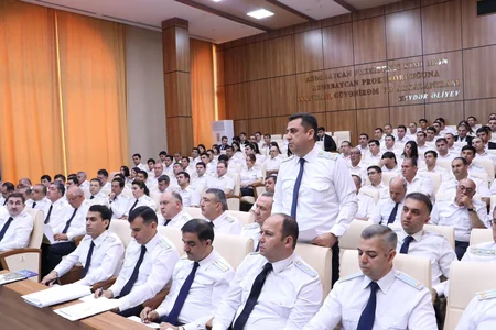 Bakı Şəhər Prokurorluğunda I yarımilə həsr olunan əməliyyat müşavirəsi keçirilib