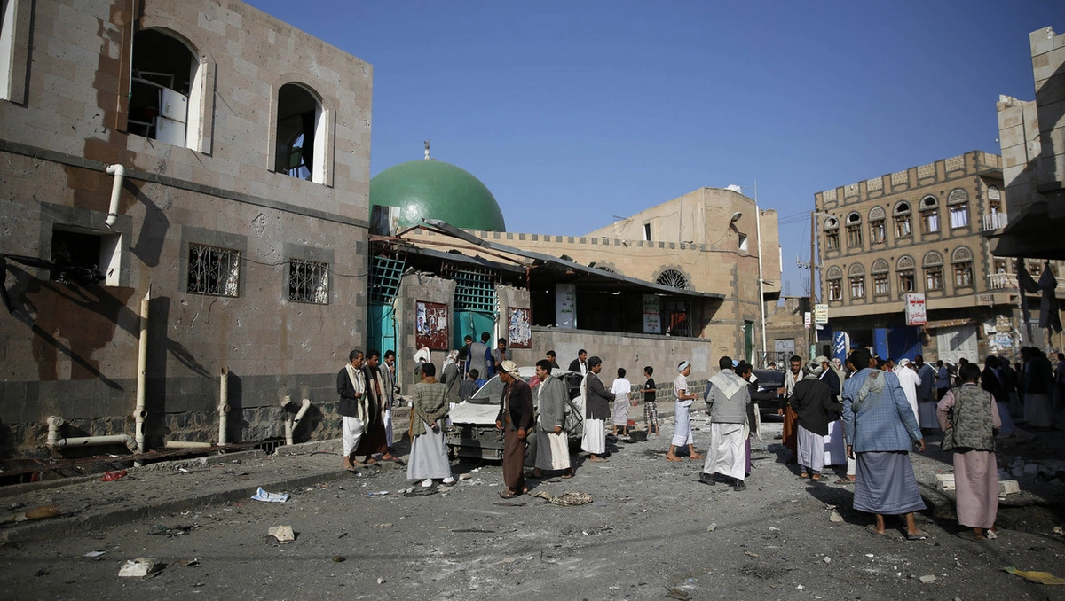 One dead, several wounded in armed attack on a mosque in Yemen
