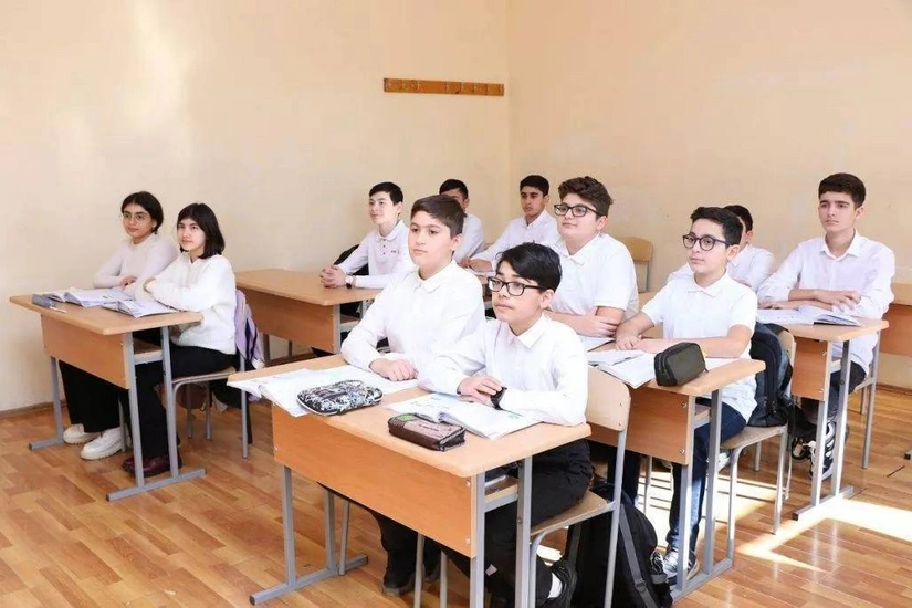 В лицеях и гимназиях Азербайджана начался II этап выбора
