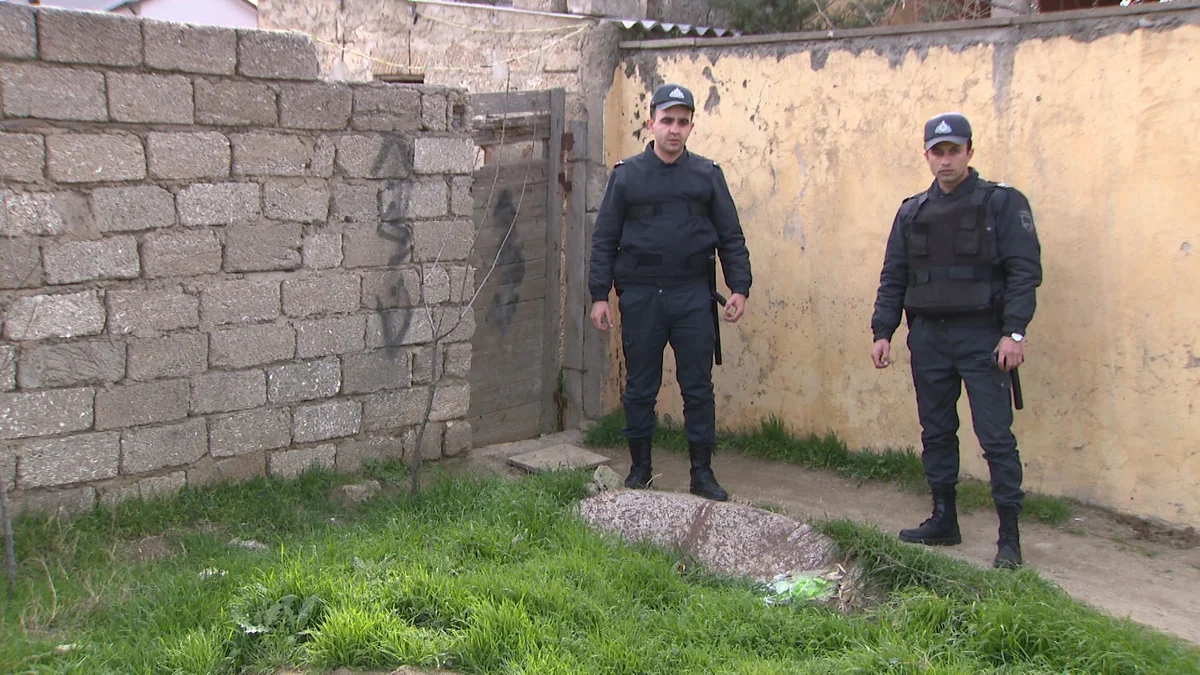 Bakıda polislər atəş açmağa məcbur oldu - FOTO