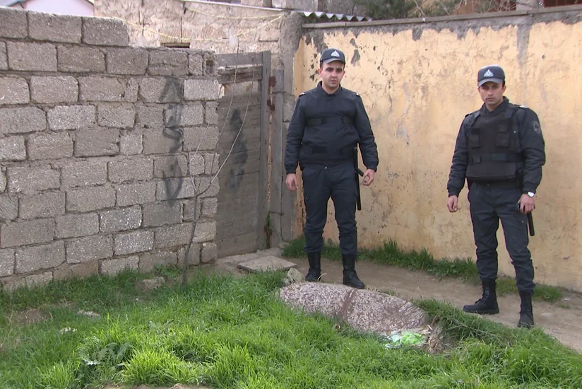 Bakıda polislər atəş açmağa məcbur oldu - FOTO