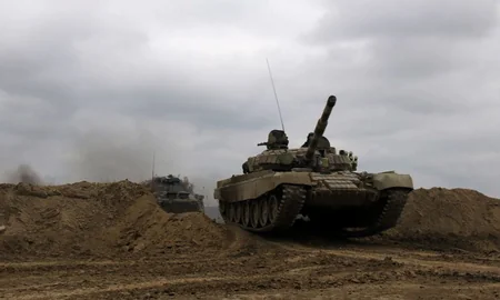 В ходе широкомасштабных учений проведен основной этап с боевой стрельбой - ВИДЕО