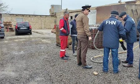 Bakıda daha bir qanunsuz neft məhsulları satışının qarşısı alınıb